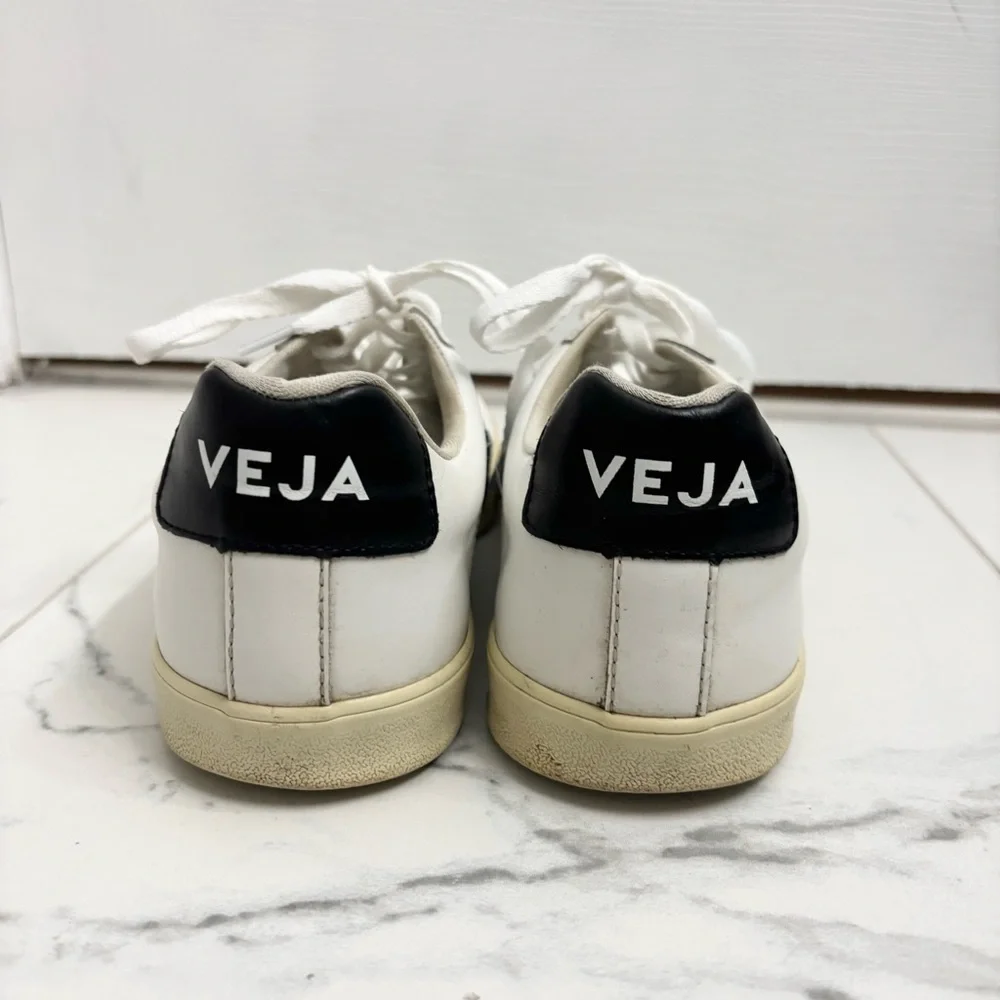 Veja Leather Sneakers Womens 8 White Lace Up Casual